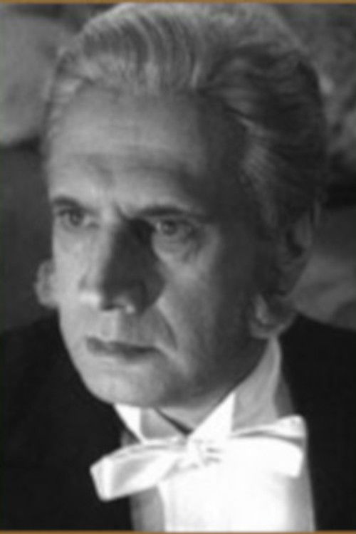 Vladimir Kruger as капитан команды «Торпедо» Цветочкин