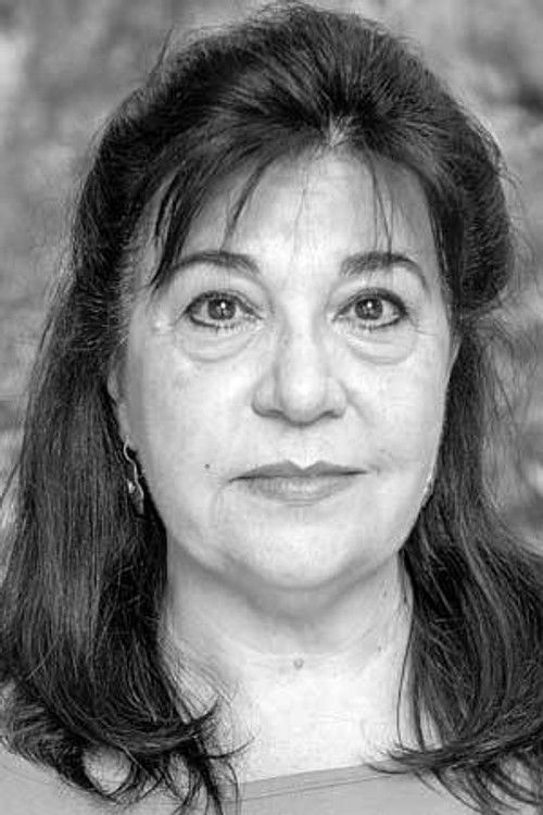 Isabel Torrijo as Estrella