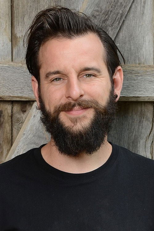 Dominic Chinea as Expert