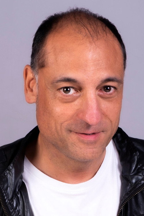 Iñaki Balboa as Victor