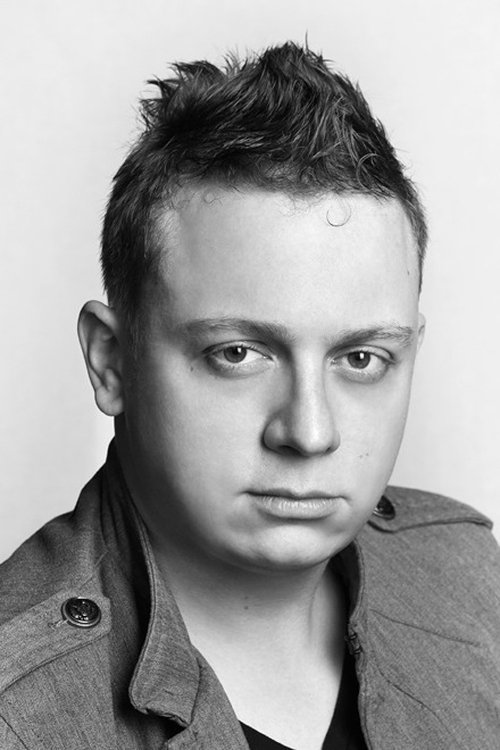 Luka Cimprič as Dušan