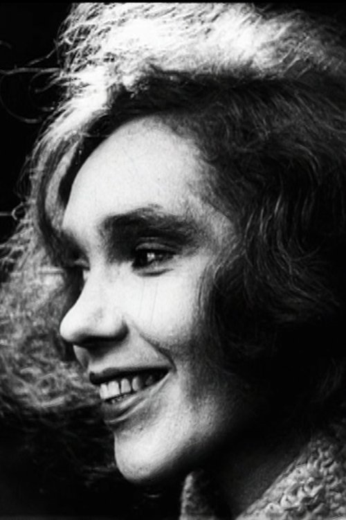 Alexandra Khokhlova as Edith Nelson