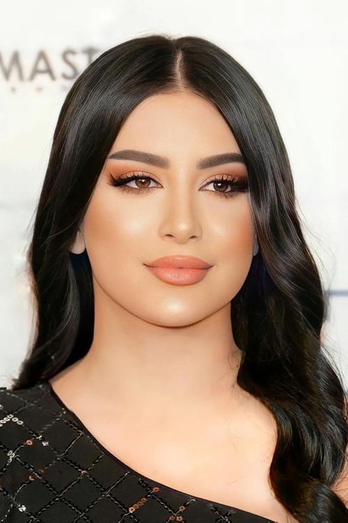 Vania Salar as Shiraz