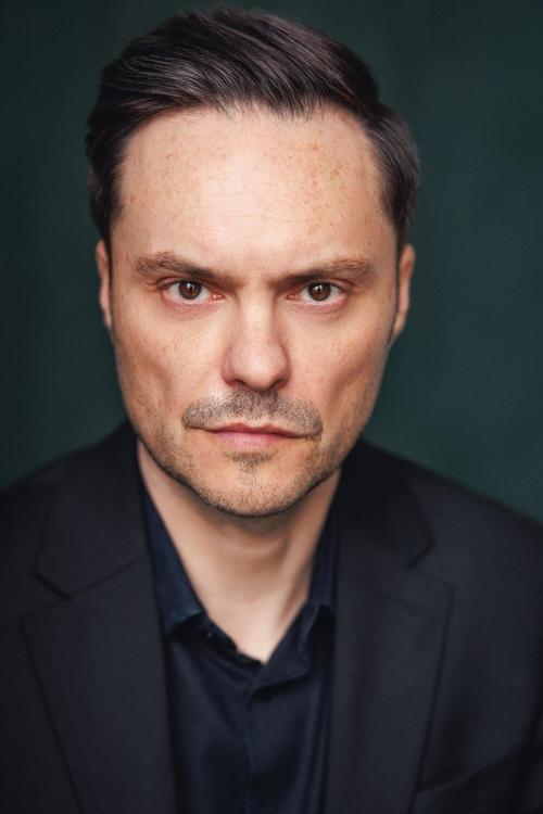 Oliver Mason as Alex Degraves