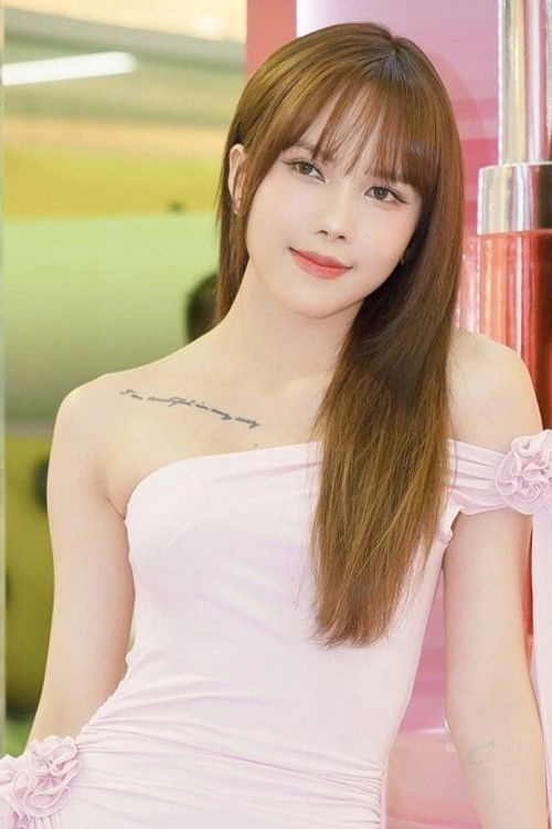 Thiều Bảo Trâm as Self