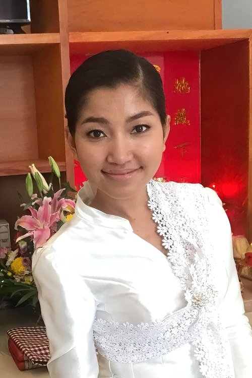 Ma Rynet as Running Girl