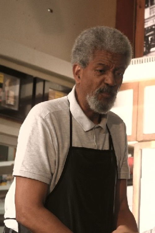 Djalma Aparecido as Balconista