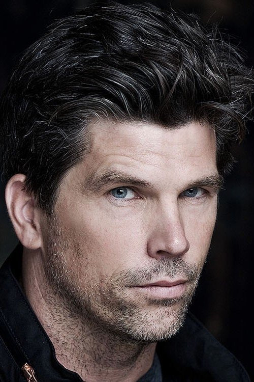 Mike Shara as Berowne