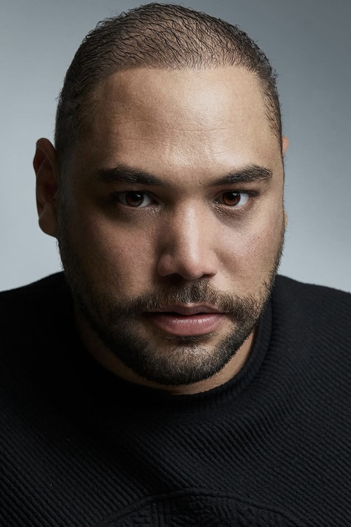 José Beato as Chico