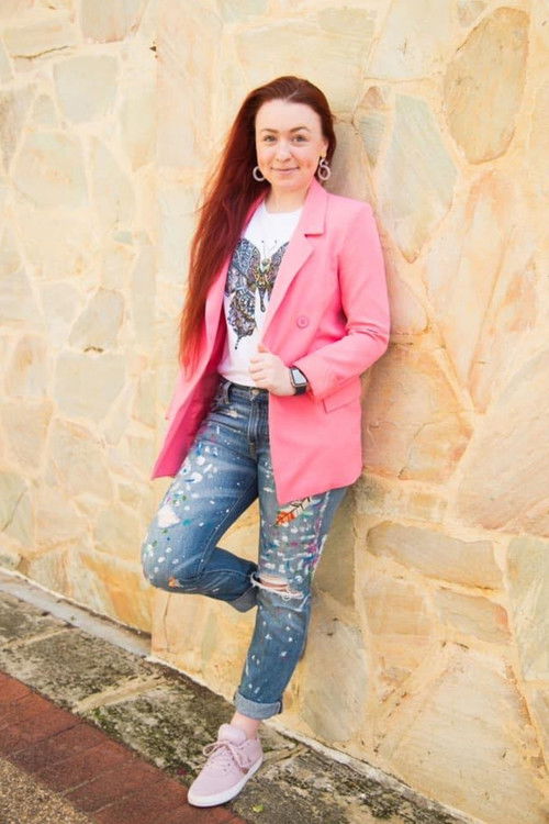 Lucinda Spence as Narrator