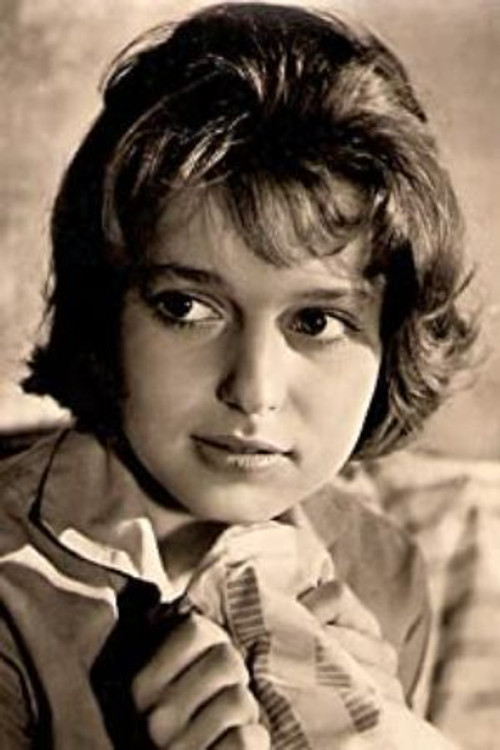 Zuzana Schnöblingová as Sarka, Pavel's girl