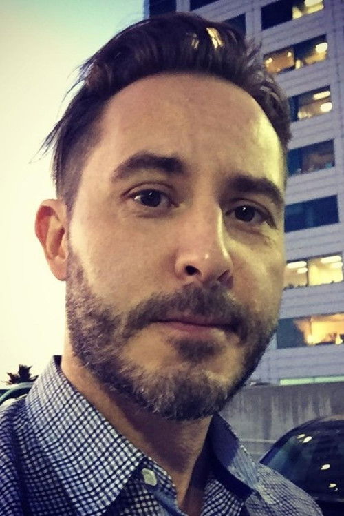 James Caffery as Tom Broadhurst