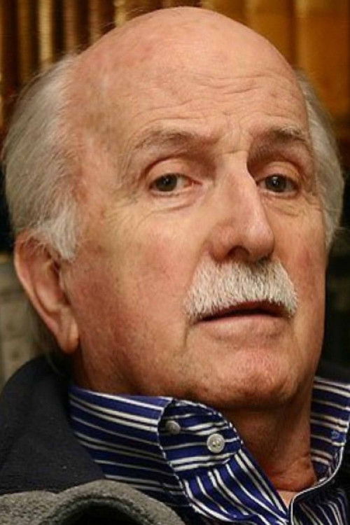 Andrés Rillón as Caco