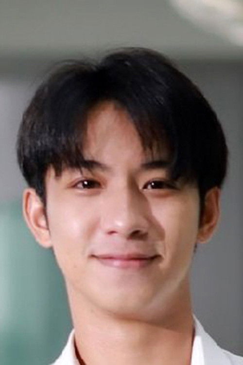 Euro Pratchakorn Nokaew as Hope