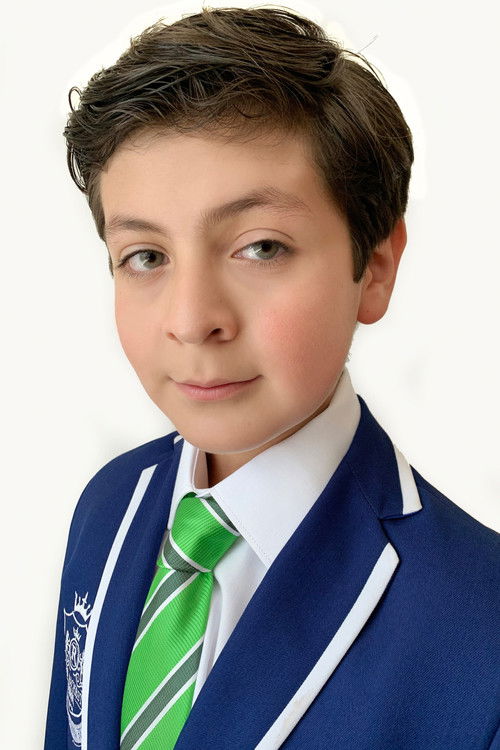 JD Santiago Robledo as Niño Bulleador - Doblaje