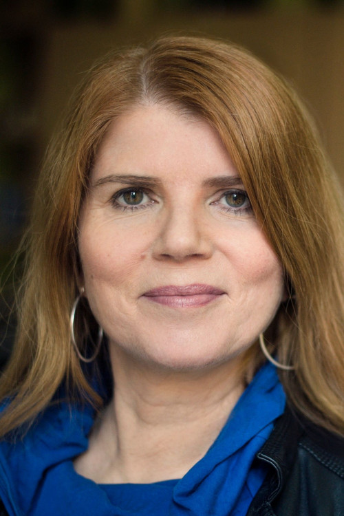 Anne Osterloh as Anne