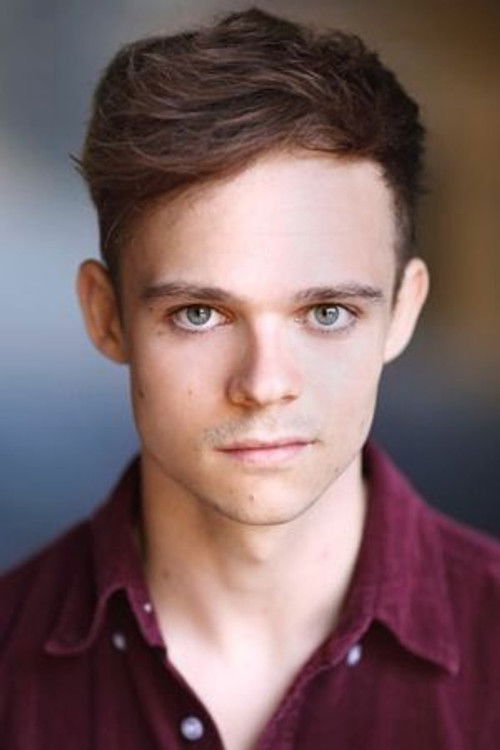 Jonas Moore as Bennie