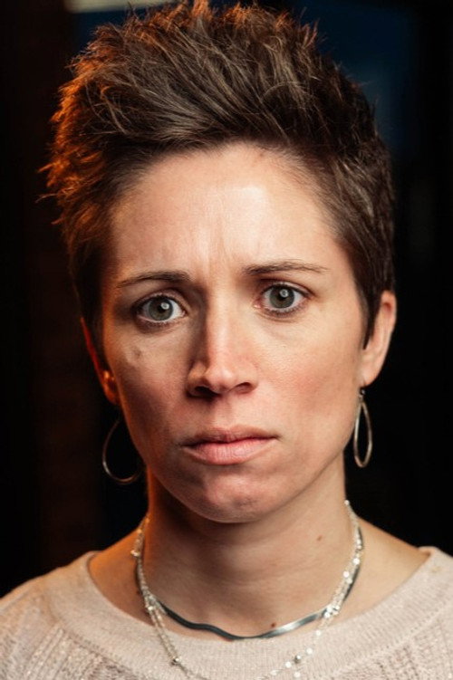 Beck Rosser as Heather