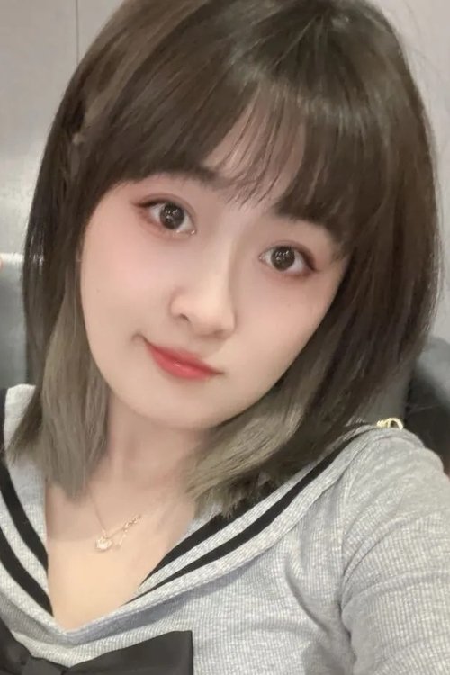 Ли Сюэ Цзяо as Dong Qiu Fen (voice)