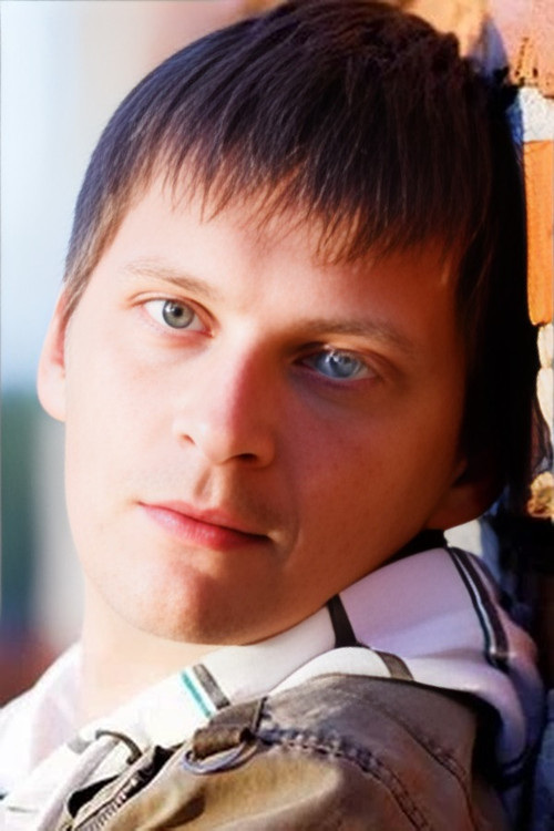 Sergey Papusha as Николай Безродный «Фриц»