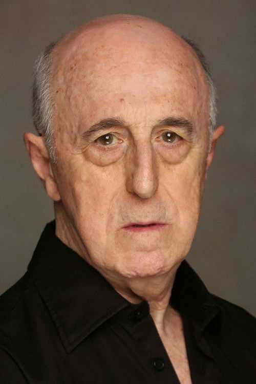 Ricardo Lacámara as Padre