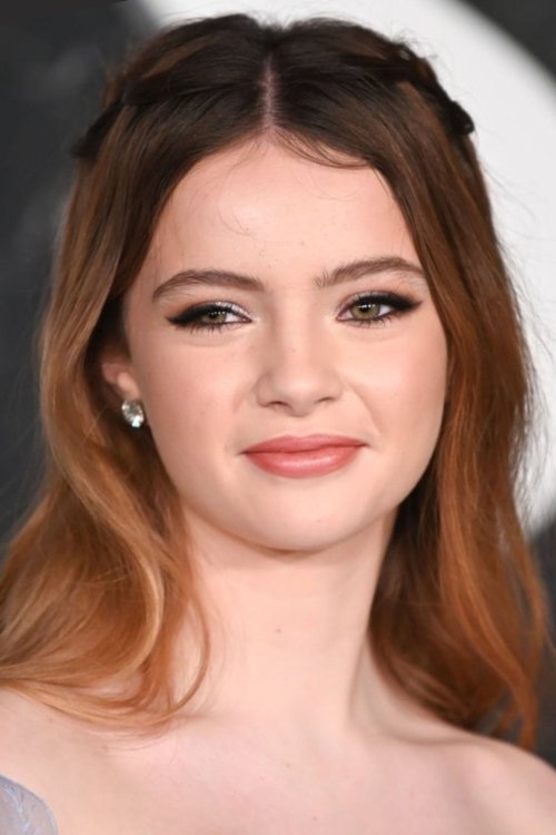 Brooke Carter as Young Paine