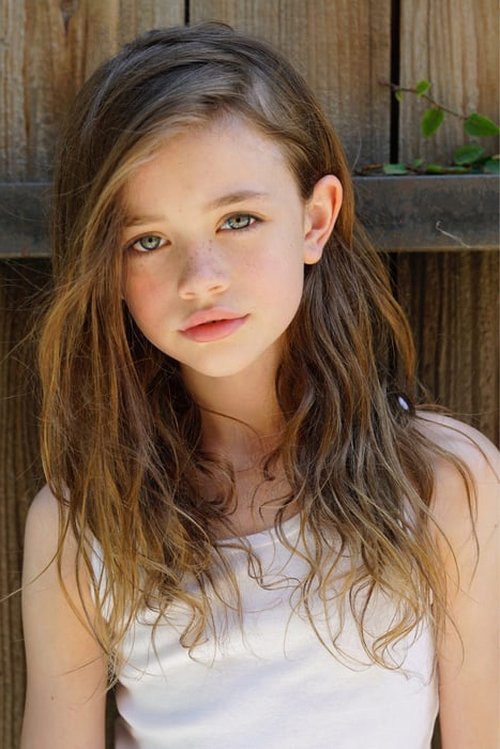 Aria Lyric Leabu as Young Pamela & Ivy