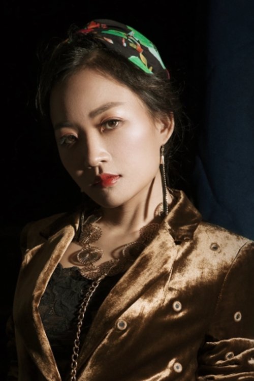 Li Yalin as Honglian