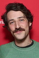 Charlie Hankin as Clyde