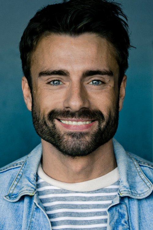 Florian Jahr as Gilbert