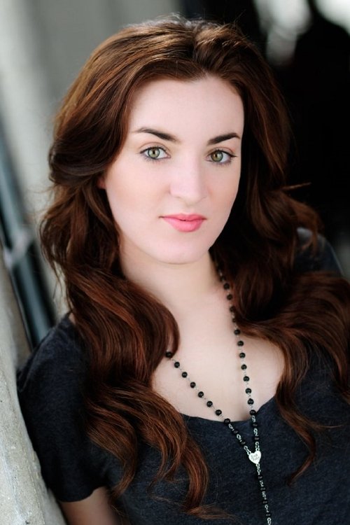 Erin Micklow as Roxy