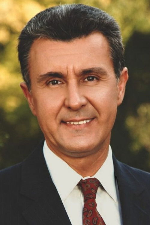Radu Duda as Gigi Stamatescu
