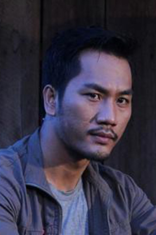 Lê Mạnh Phương as Political Commissar Tân