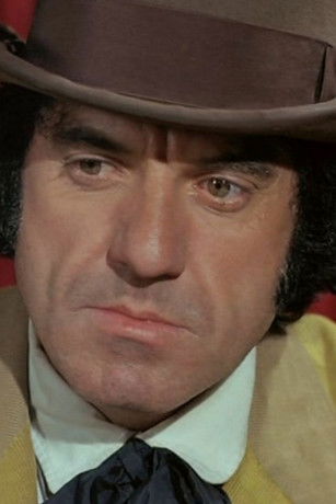 Marcello Meconizzi as Gunman