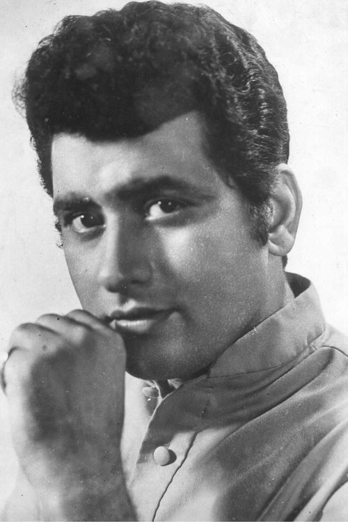 Manoj Kumar as Raja