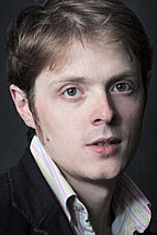 Antoine Linguinou as Le kiné