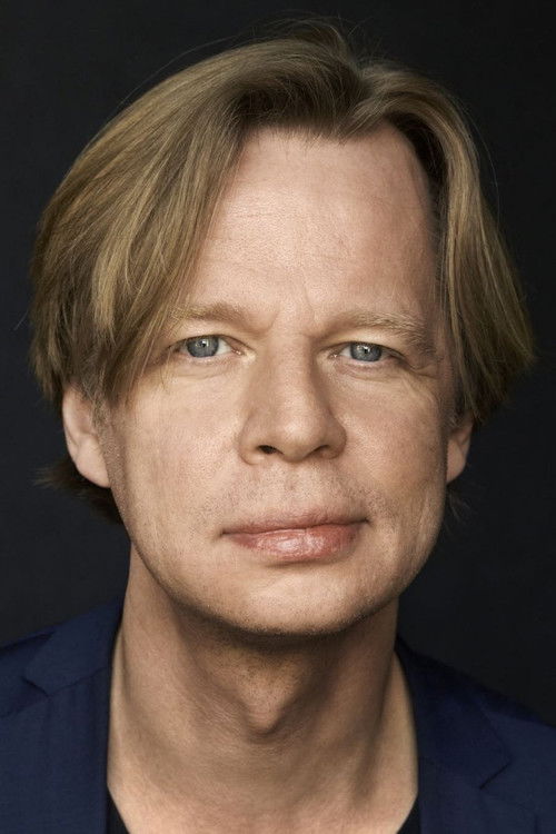 Clement Kjersgaard as Sig selv