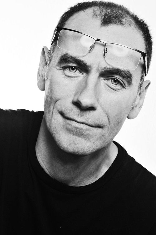 Sándor Tóth as Mester Pisti