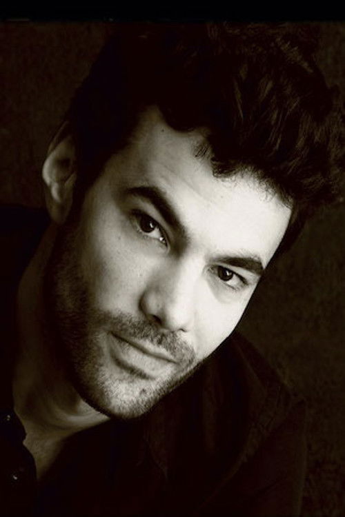 Valentin de Carbonnières as Alan