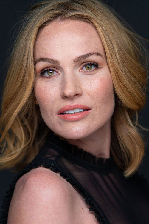 Tiffan Borelli as Cassandra