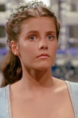 Dolores Michaels as Princess Aura