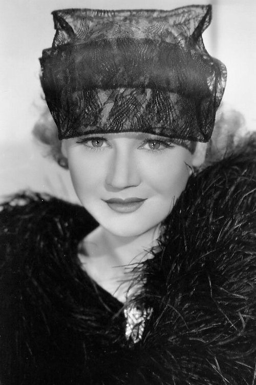 Queenie Smith as Mary Ellen 'Queenie' Daugherty (uncredited)