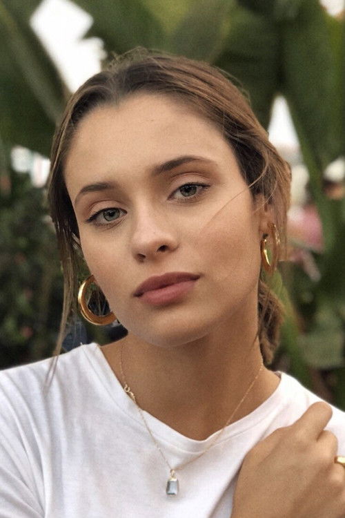 Daniela Melchior as Ana Almeida