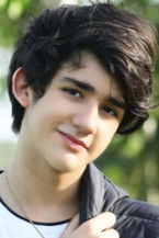 Emiliano Fernando Cortizo as Gino