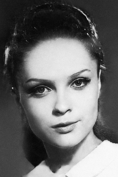 Galina Milovskaya as манекенщица (нет в титрах)