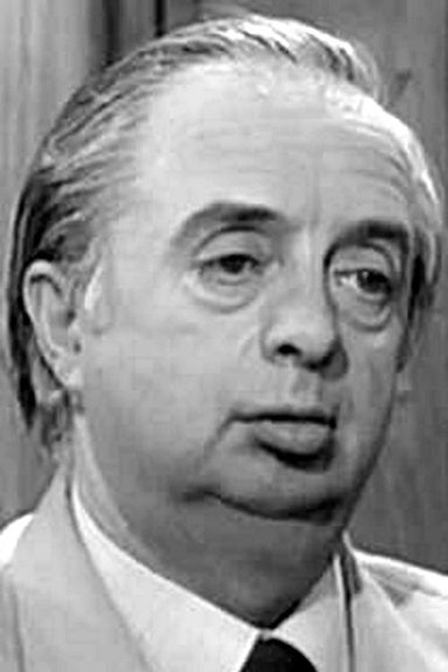 André Badin as Lucky photographer (uncredited)