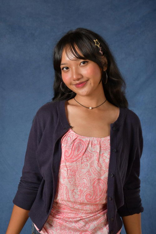 Lirang Seruni as Sifa