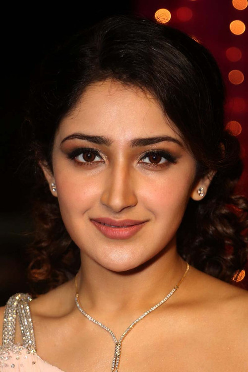 Sayesha Saigal as Vandhana
