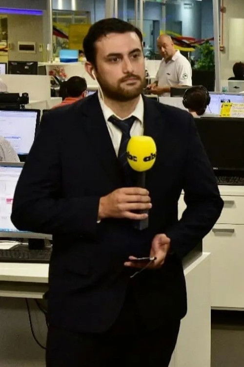 Luis López Nery Huerta as Miguel Greco