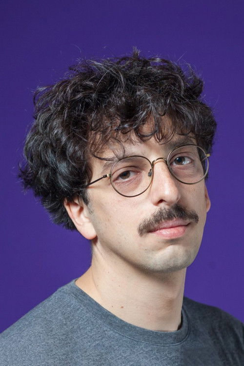 Nicolás Schujman as Extra